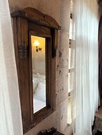 Valley Inn Cave Hotel