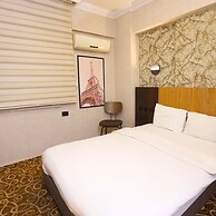 Esin Hotel
