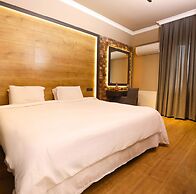 Esin Hotel