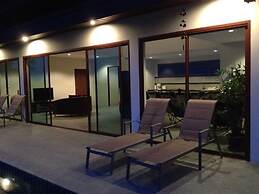 2 Bedroom Seaview Villa Laurenz