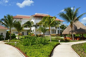 Okol Paraiso by Riviera Rentals