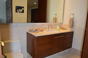 Okol Paraiso by Riviera Rentals