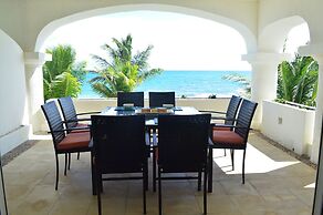 Okol Paraiso by Riviera Rentals