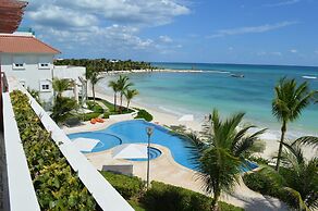 Okol Paraiso by Riviera Rentals