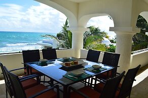 Okol Paraiso by Riviera Rentals