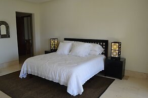 Okol Paraiso by Riviera Rentals