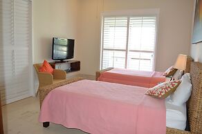 Okol Paraiso by Riviera Rentals