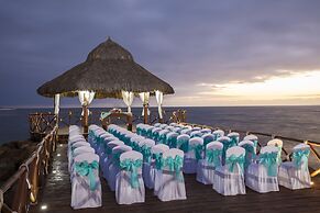 Crown Paradise Club Puerto Vallarta All Inclusive