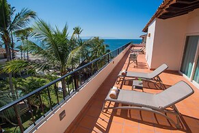 Crown Paradise Club Puerto Vallarta All Inclusive