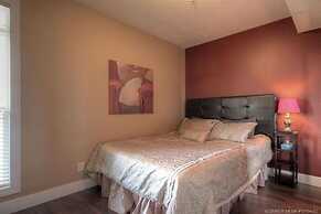 Discovery Bay Resort by KVR