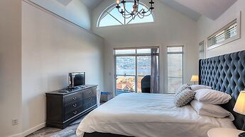 Discovery Bay Resort by KVR