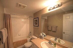 Discovery Bay Resort by KVR