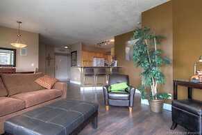 Discovery Bay Resort by KVR