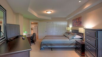 Discovery Bay Resort by KVR