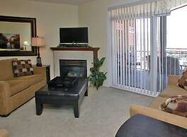 Discovery Bay Resort by KVR