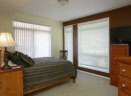 Discovery Bay Resort by KVR