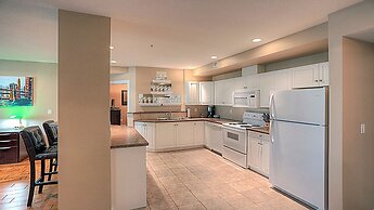 Discovery Bay Resort by KVR