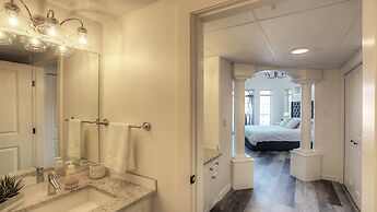 Discovery Bay Resort by KVR