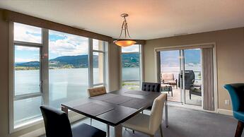 Sunset Waterfront Resort by KVR