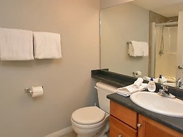 Sunset Waterfront Resort by KVR