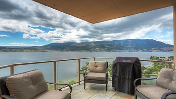 Sunset Waterfront Resort by KVR