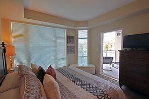 Sunset Waterfront Resort by KVR