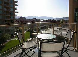 Sunset Waterfront Resort by KVR