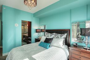 Sunset Waterfront Resort by KVR