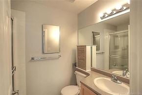 Sunset Waterfront Resort by KVR