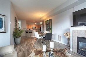 Sunset Waterfront Resort by KVR