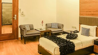 Hari's Court, Lajpat Nagar