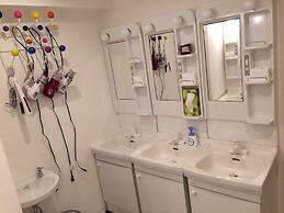 bnb+ Costelun Akiba - Hostel, Caters to Women