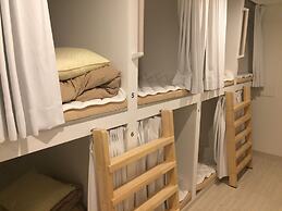 bnb+ Costelun Akiba - Hostel, Caters to Women