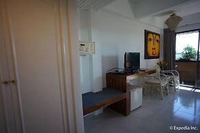 Bougainvillea Terrace House