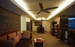 Bougainvillea Terrace House