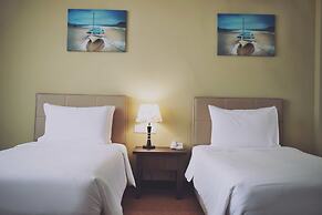 The Regency Waterfront Hotel