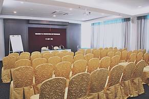 The Regency Waterfront Hotel