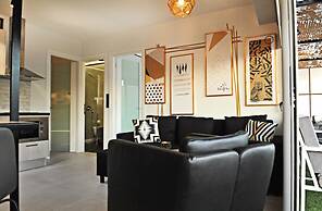 The Athenians Modern Apartments