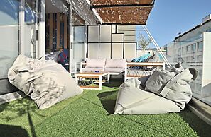 The Athenians Modern Apartments