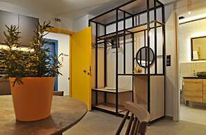 The Athenians Modern Apartments