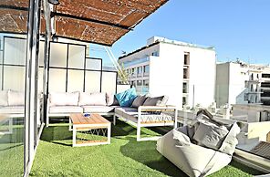 The Athenians Modern Apartments