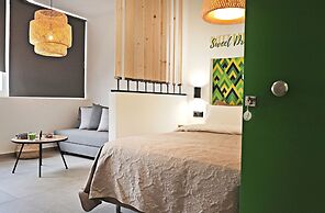 The Athenians Modern Apartments