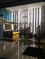 Manila Lee - Malate Bayview Mansion