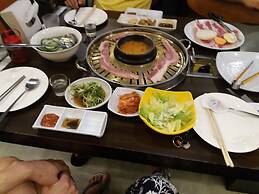 Manila Lee - Malate Bayview Mansion