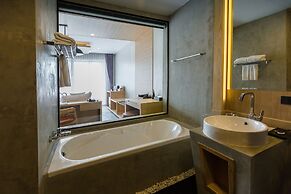 Aurico Kata Resort & Spa