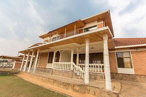 Eden Escape Apartments