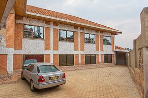 Eden Escape Apartments