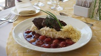 Ramada by Wyndham Furnaspark