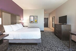 La Quinta Inn & Suites by Wyndham Terre Haute