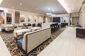 La Quinta Inn & Suites by Wyndham Terre Haute